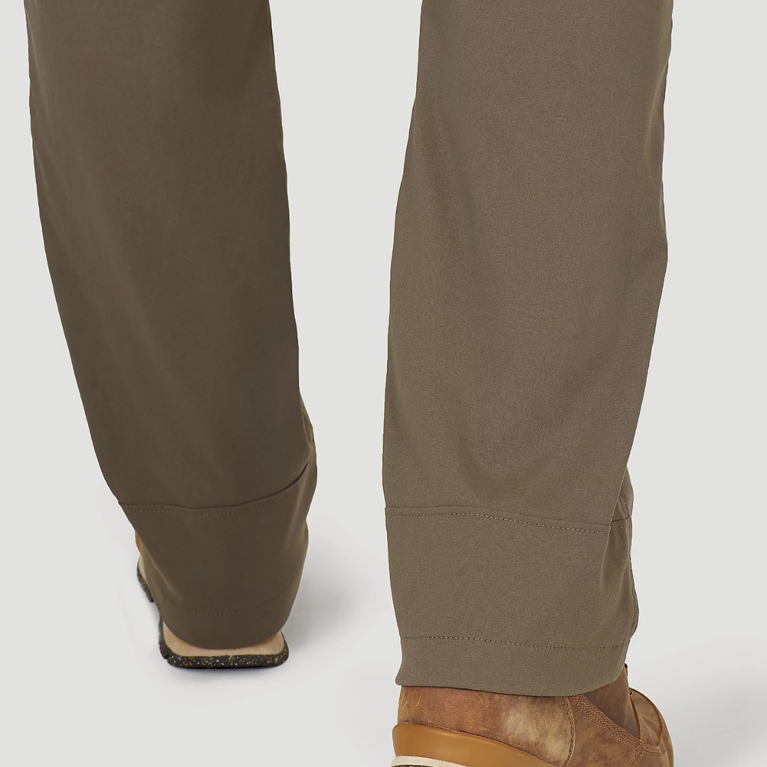 Wrangler ATG Men's Cliff Side Utility Pant