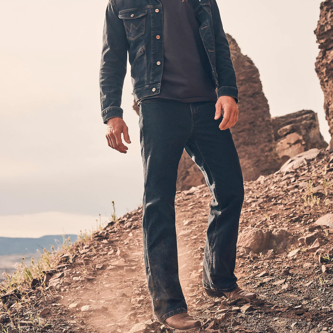 wrangler Men's Loose Bootcut Jean